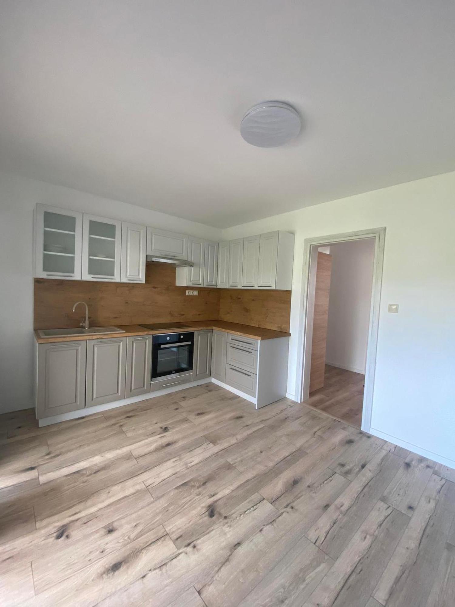 Apartman Nikol Prievidza Bagian luar foto