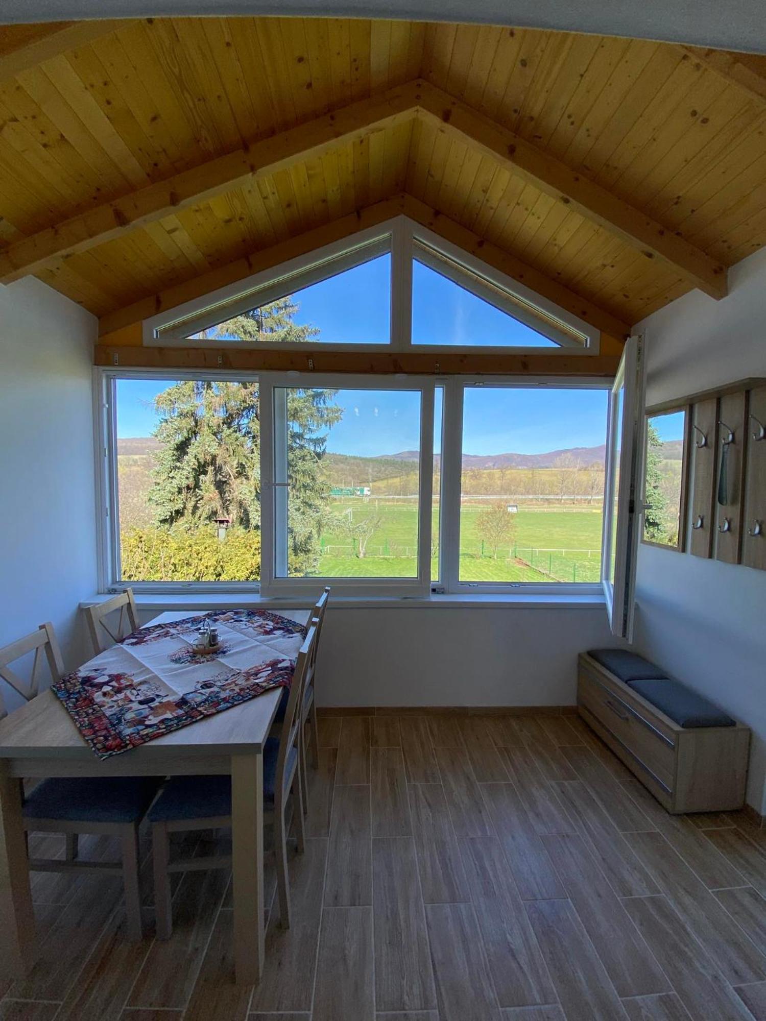 Apartman Nikol Prievidza Bagian luar foto